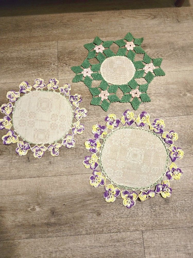 3 Vintage Embroidered Doilies BEAUTIFUL all $8