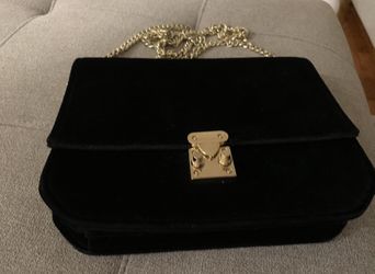 Velvet Black Crossbody Bag with gold chain
