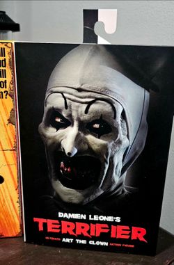 NECA THE TEXAS CHAINSAW TERRIFIER HALLOWEEN