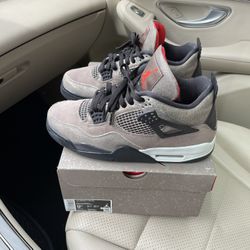 Air Jordan 4 Retro ‘Taupe Haze’ Sz 9.5 Used 100% Authentic