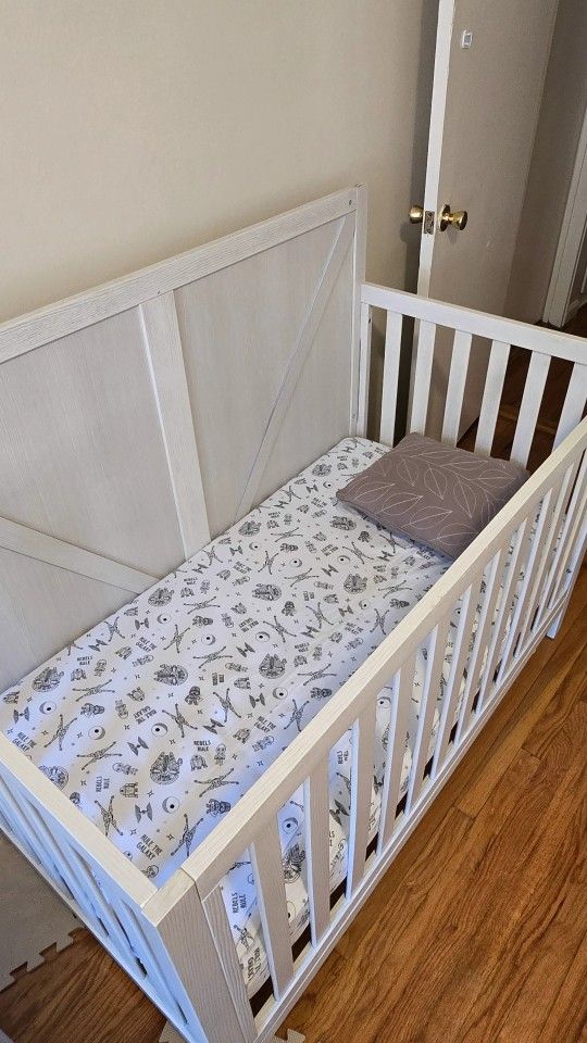 Baby Crib Suite Bebe Barnside 4-in-1 Convertible Crib in Washed Gray off white