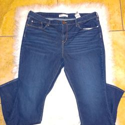 Levi's Mid-rise Bootcut - Size 34W/32L - Like New Condition