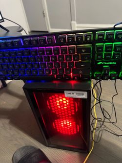 Stgaubron Gaming pc with gaming keyboard (3149)