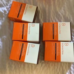 New Dr. Dennis Gross Renewal Serum