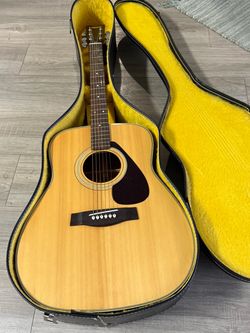 Yamaha Acoustic Guitar with Hard Case