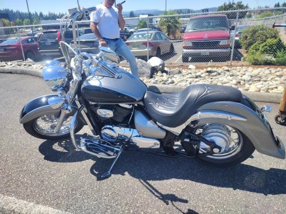 2005 Suzuki Boulevard