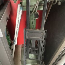 PANASONIC TV & WALL MOUNT