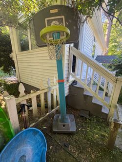Kids basketball hoop