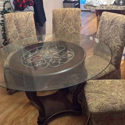 Glass Table With Chairs 