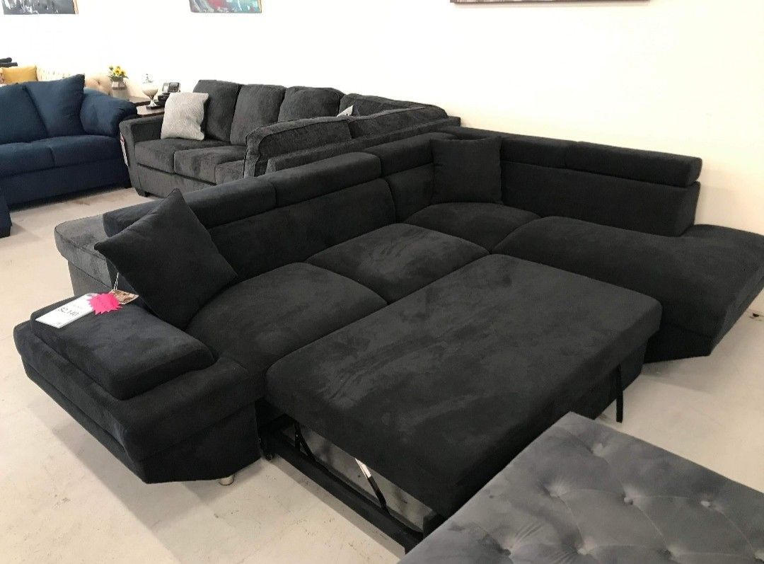 Foreman Black Sectional with Pull-out Sleeper by Furniture of America 