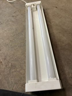 Maxxima Dual Tube Fluorescent Shop Light