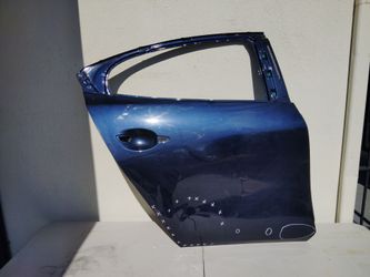 2019 2020 2021 2022 2023 MAZDA 3 SEDAN REAR  RIGHT DOOR