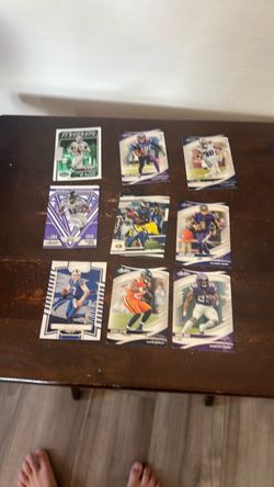 I’m selling football cards