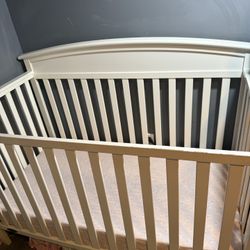Convertible Crib 
