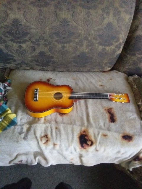 Mini Guitar