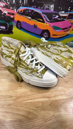 Men’s Converse Undefeated Chuck Mid 70 Size 10.5