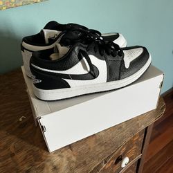 Air Jordan 1s Wmns Size 10