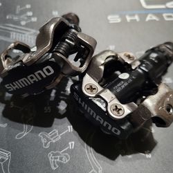Like New Shimano SPD Clipless Pedals