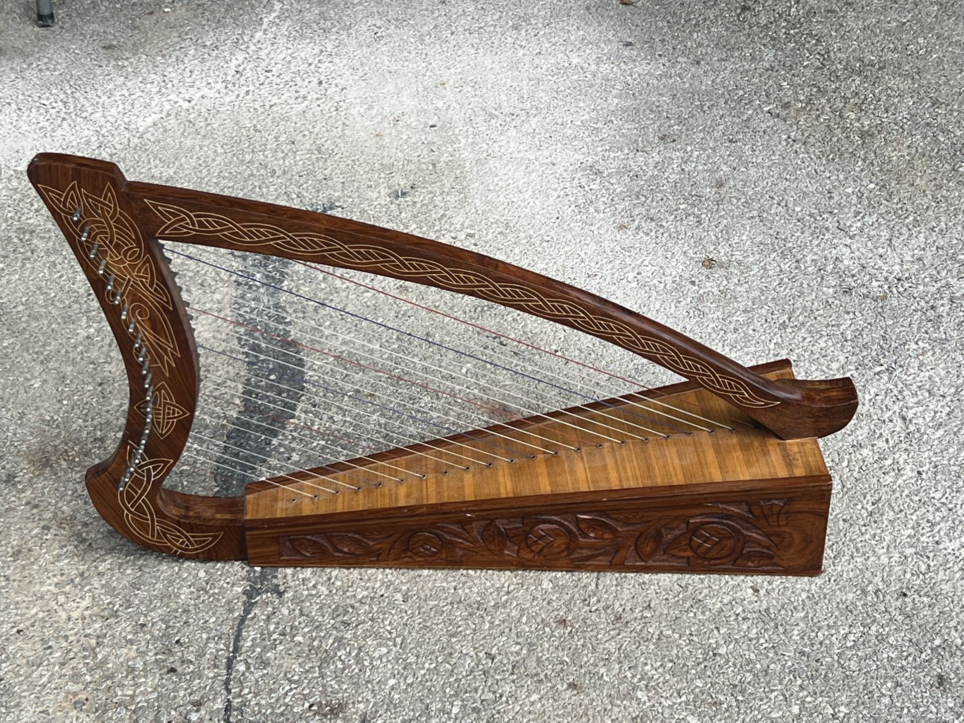 22 String Rosewood Harp