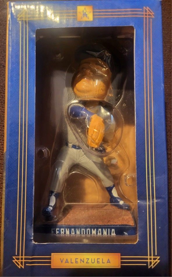 2 Fernando Valenzuela Bobbleheads READ