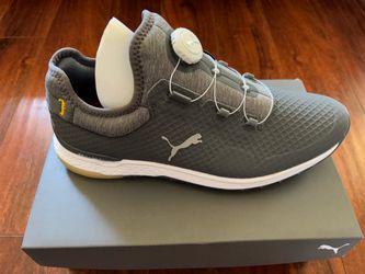 Men shoes size 9.5