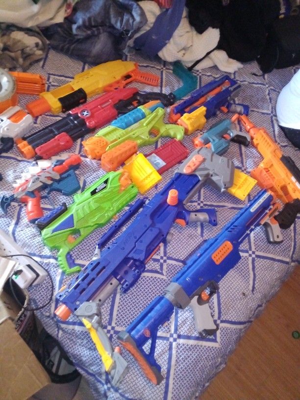 Nerf Guns 