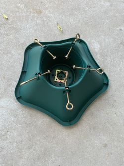 CHRISTMAS TREE STAND