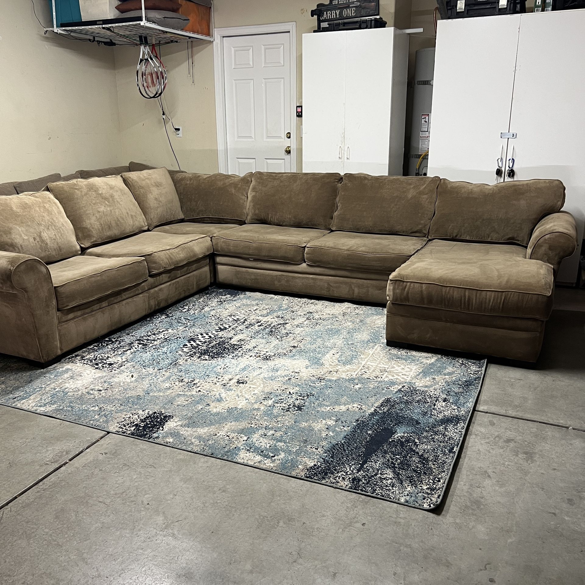 Sectional Sofa Couch Chaise Pull Out Mattress Delivery Available 🚚