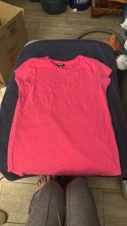 Pink t shirt size small