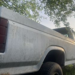 Ford 4by4 Truck Automatic