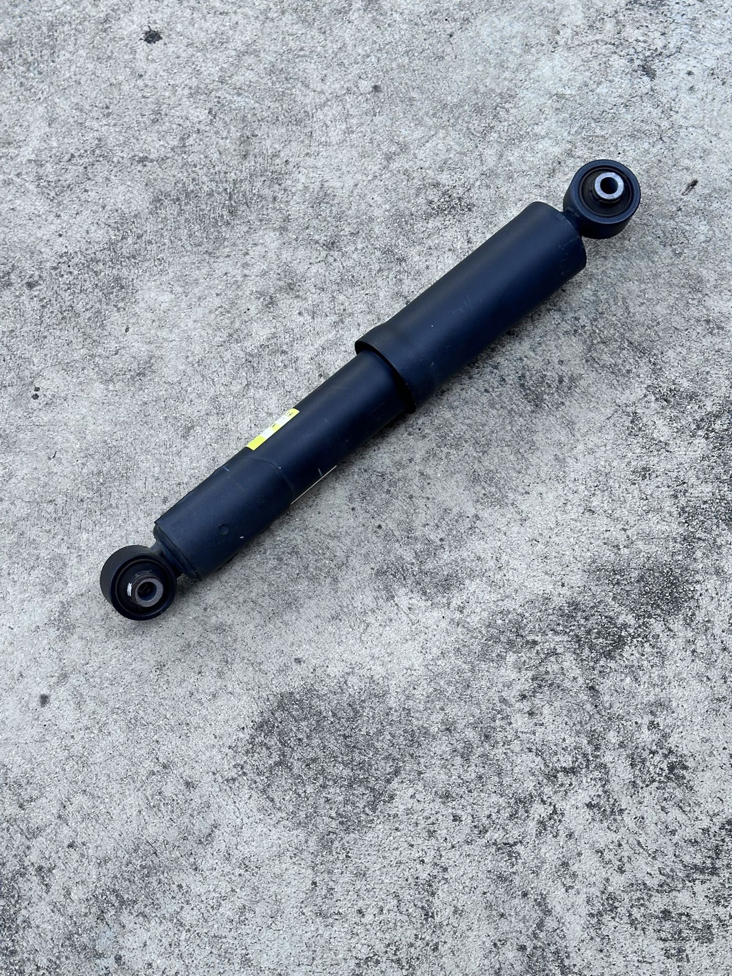 2018-2020 Lexus Nx300 Rear Left & Right Shocks Strut Oem