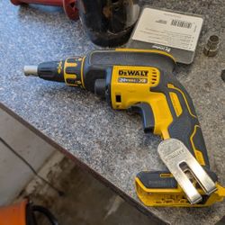 DeWalt 20volt Max Rx Drywall Gun