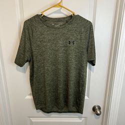 Under armor athletic shirt 
