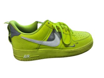 Nike Hq1932-700 Gold