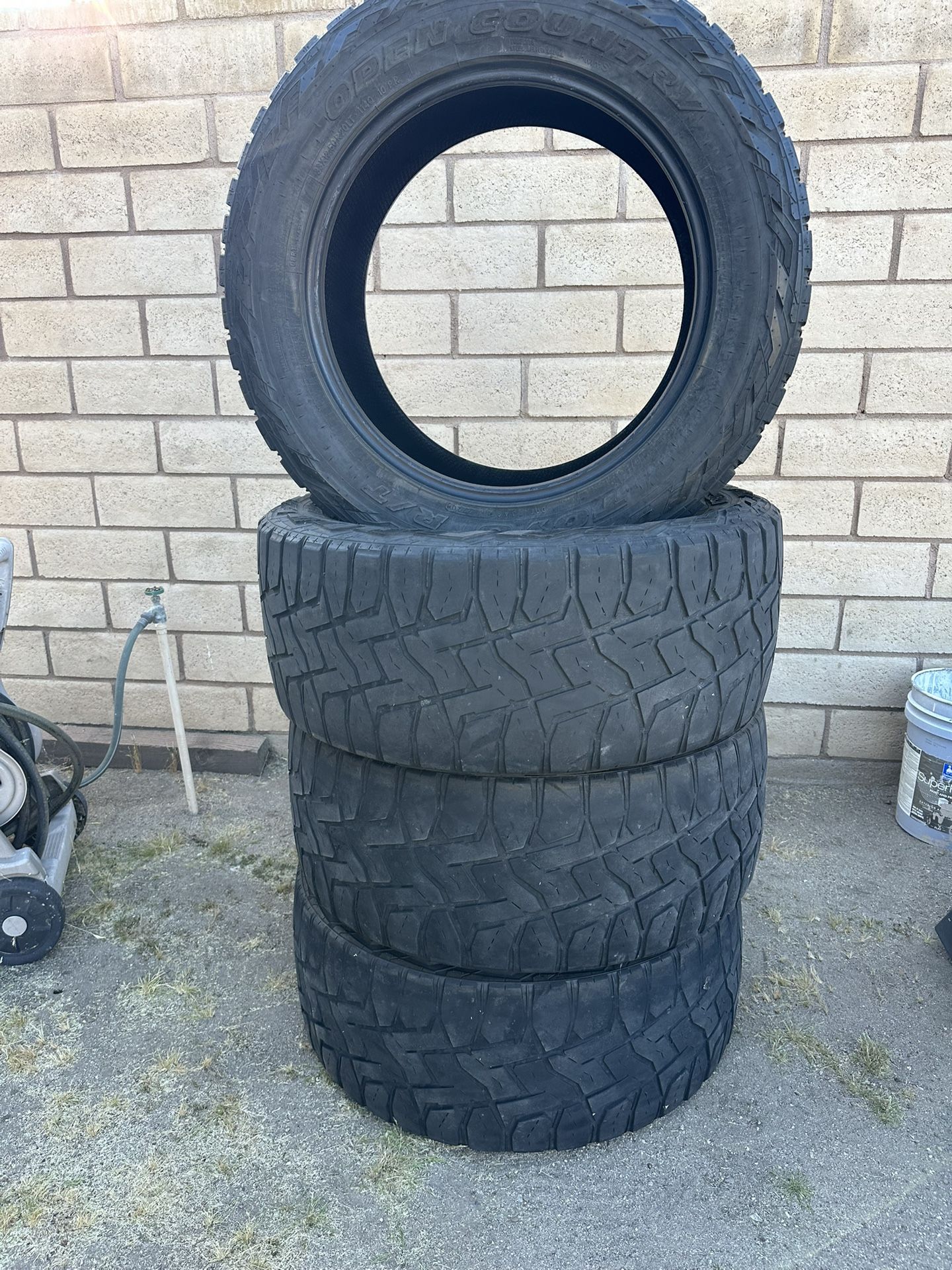 Toyo Open Country R/T 33x12.5x20