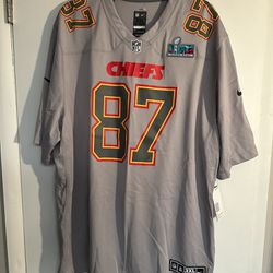 Kansas City Chiefs Travis Kelce NIKE Super Bowl LVII Jersey - 3XL for Sale  in Chicago, IL - OfferUp