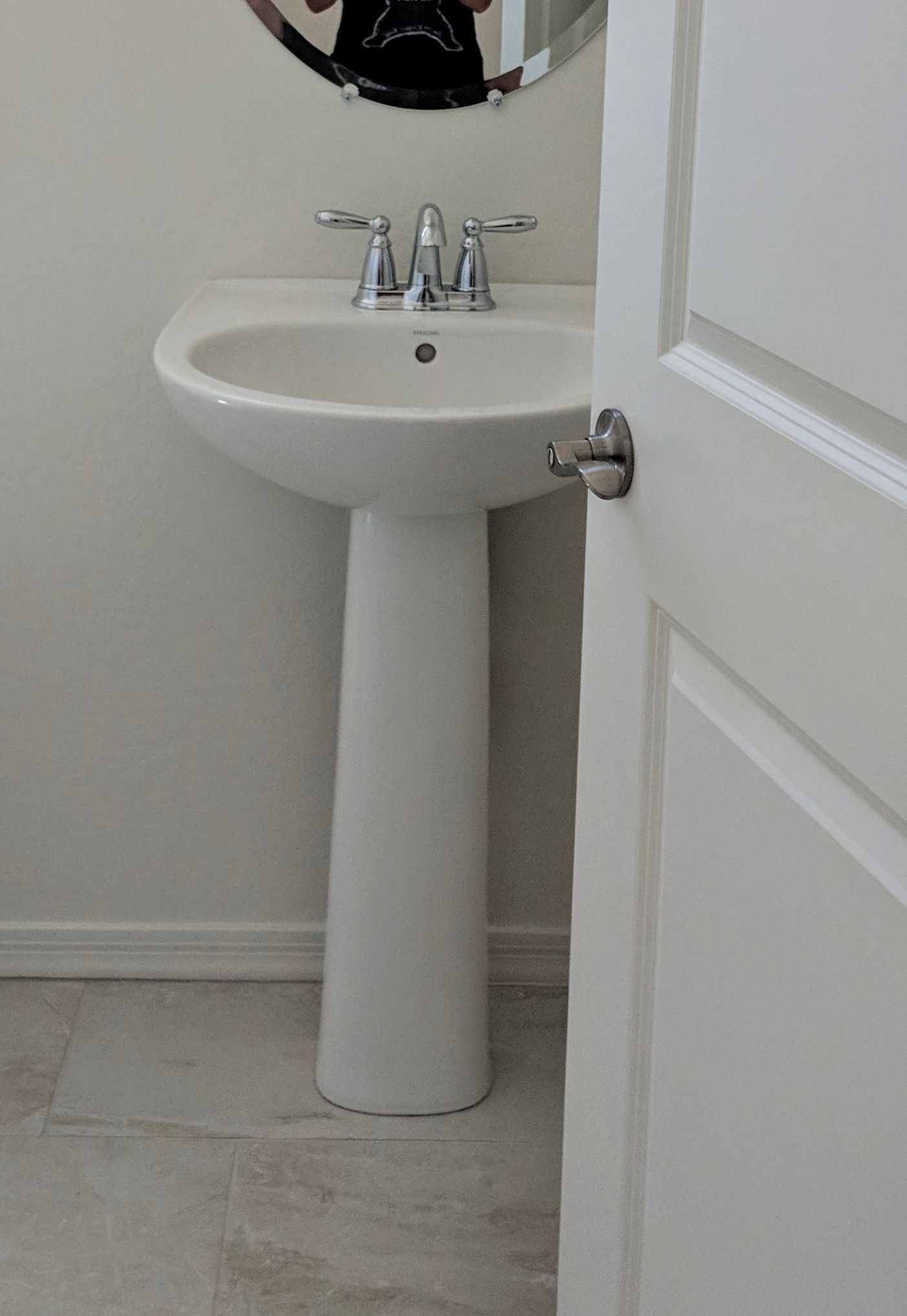 Pedestal Sink Off White WITH Moen Chrome faucet - like new!