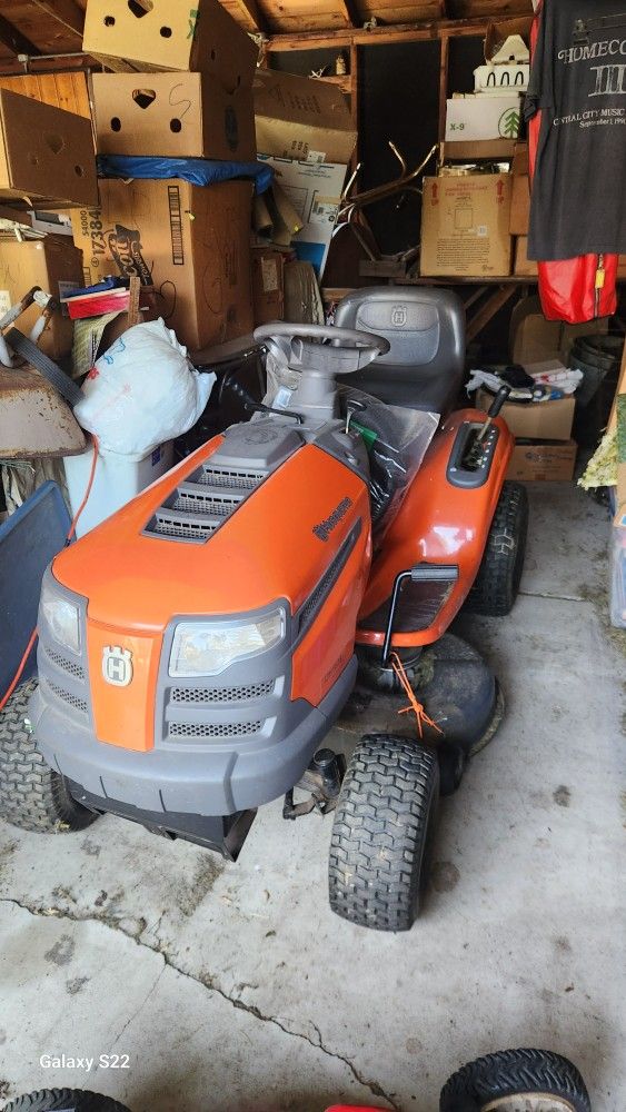 Riding Lawnmower For Sale.