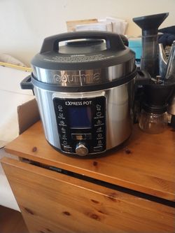 Gourmet Pressure Cooker