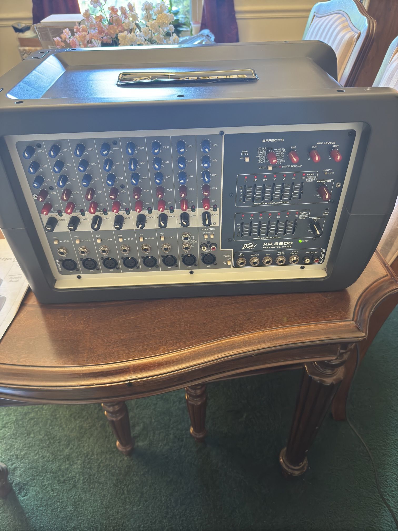Peavy XR8600 Mixer