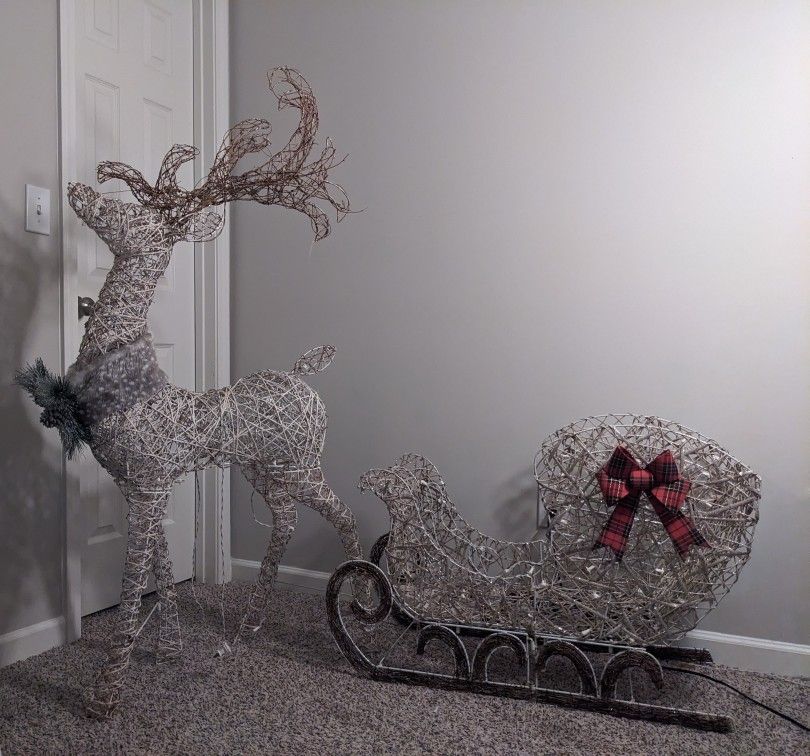 4ft Reindeer & Sleigh Christmas Outdoor Yard Decor