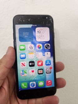 Iphone se 3rd gen crack both sides unlocked for all carrier  64gb