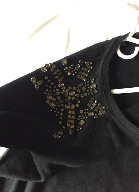 Black soft sweater size large