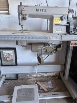 sewing table and sewing machine