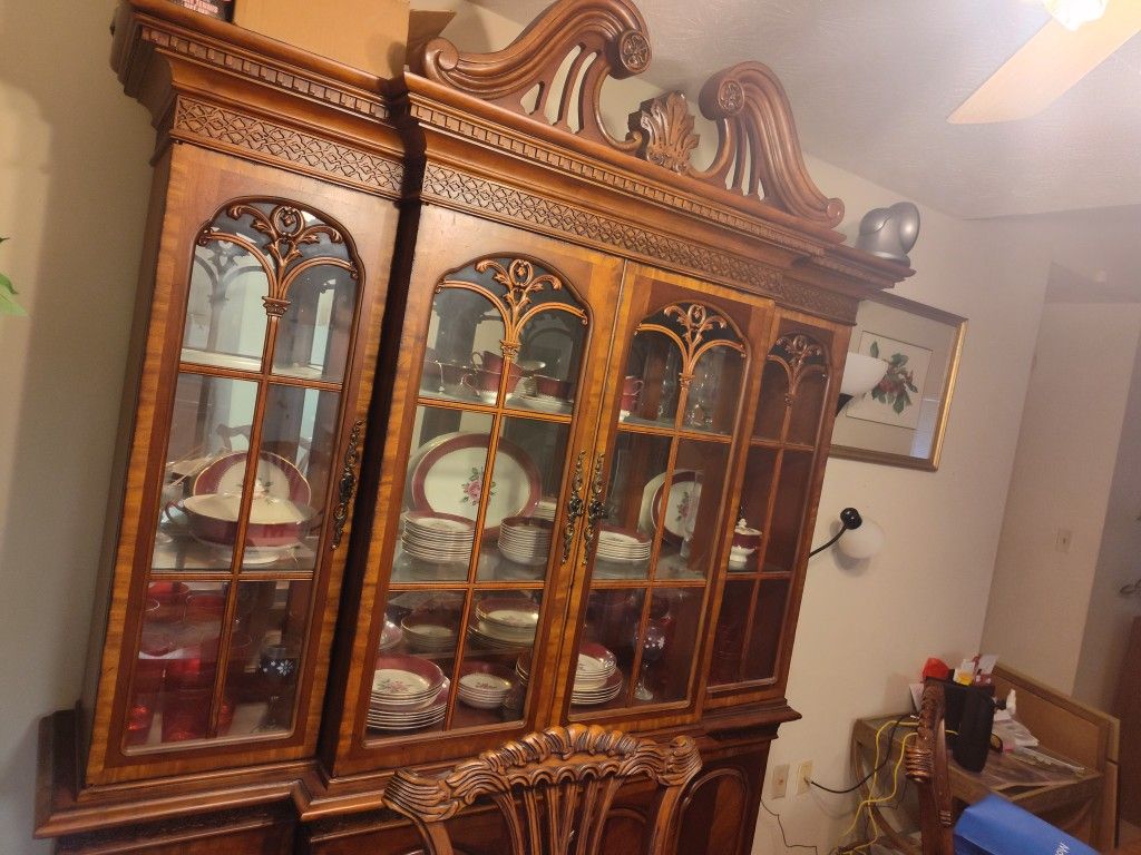 Beautiful China Cabinet And Table And Chairs,