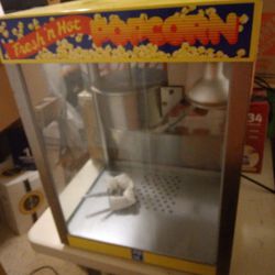 SALE! Commercial Popcorn Machine / Home Theater/ 120V / Like New / Large Kettle