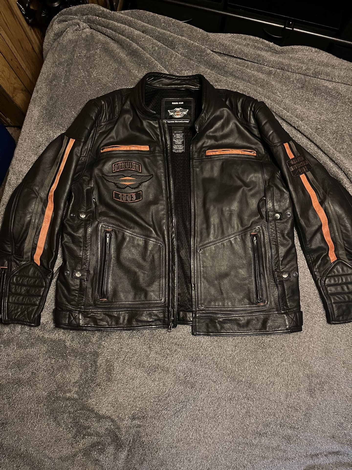 1903 Genuine Harley Davidson / Buffalo Hide Leather Jacket