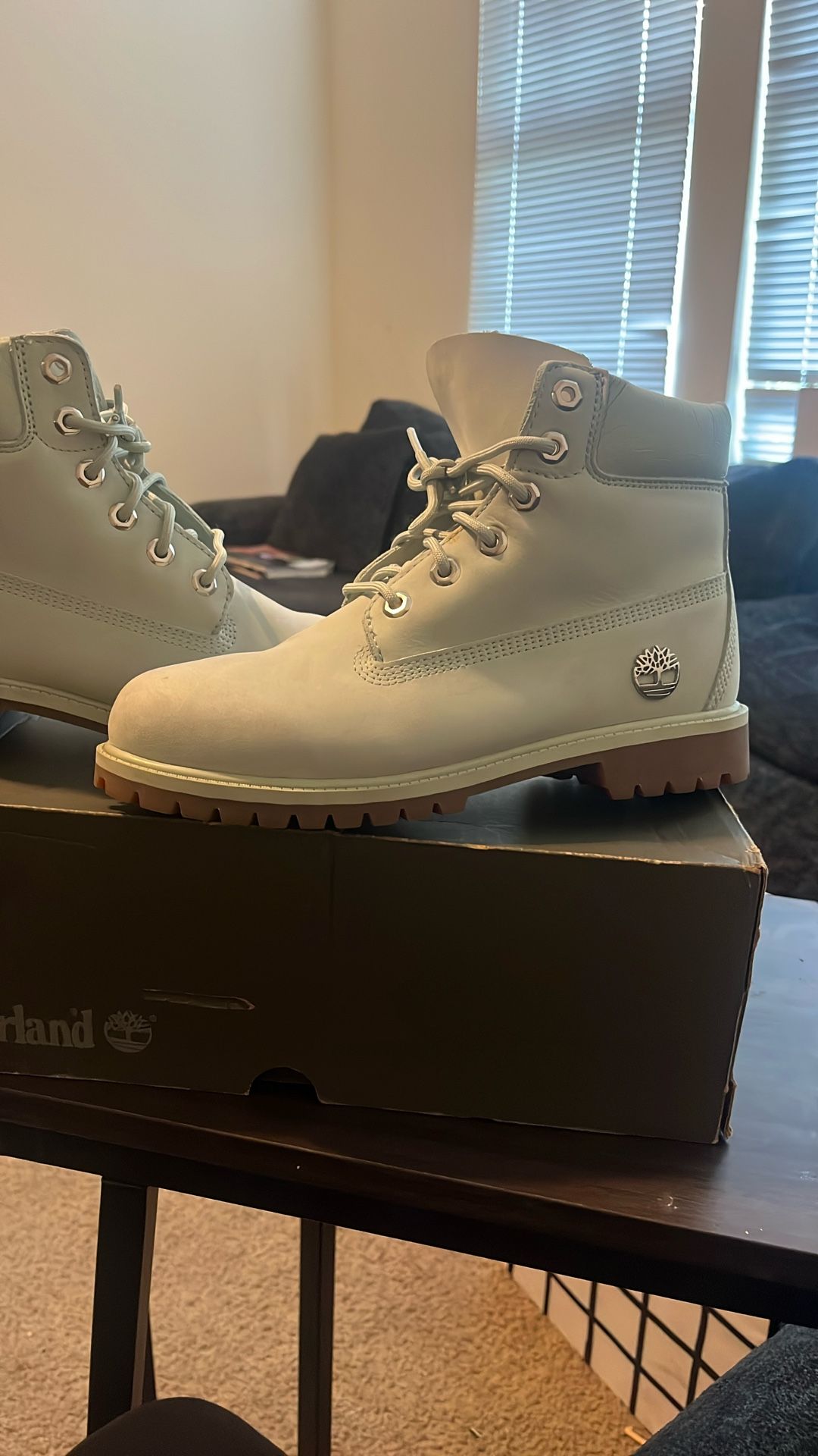 Blue Cream Junior Timberlands