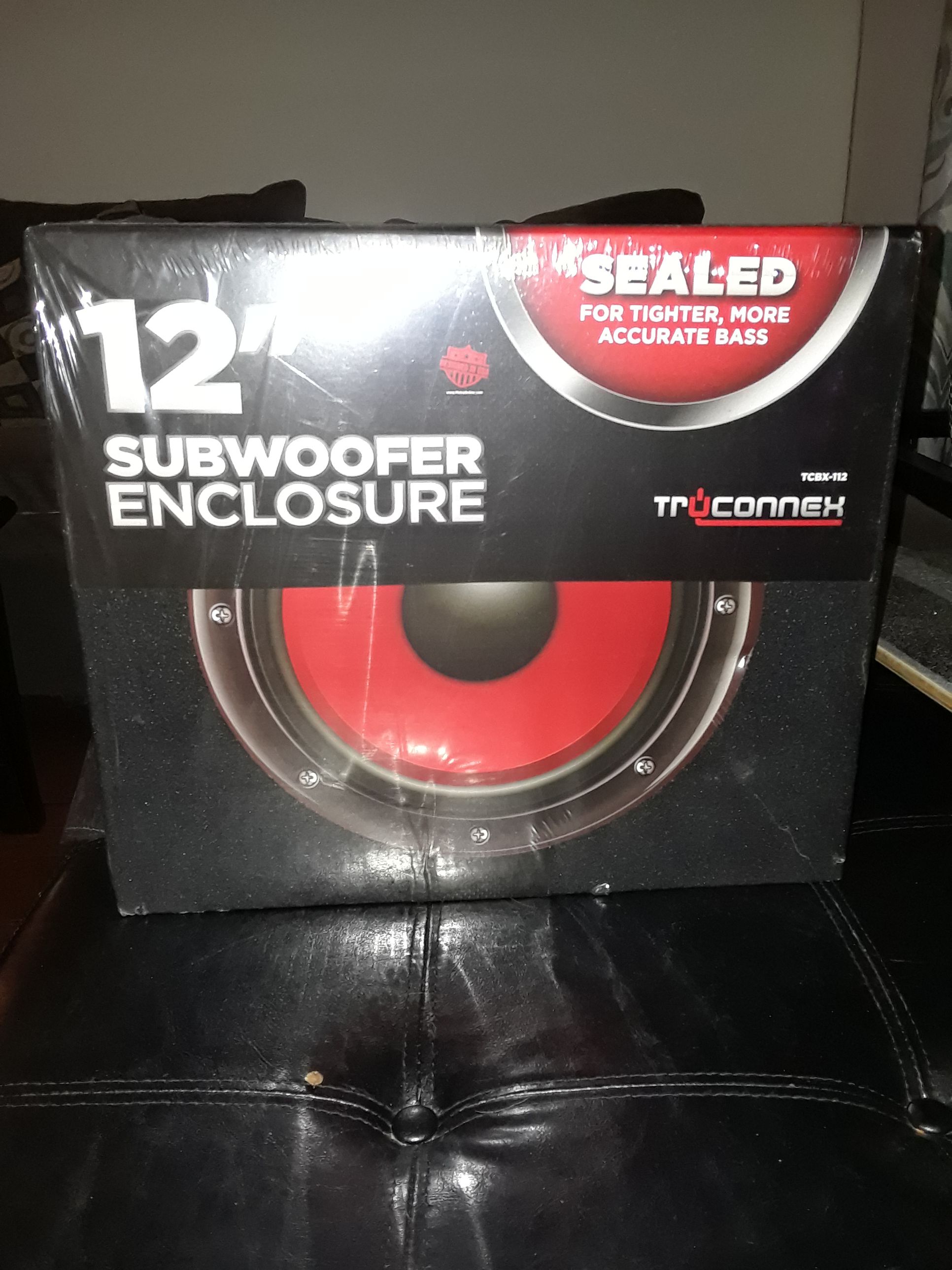Subwoofer box fits 12 in sub. New! (box only) enclosed sealed box.