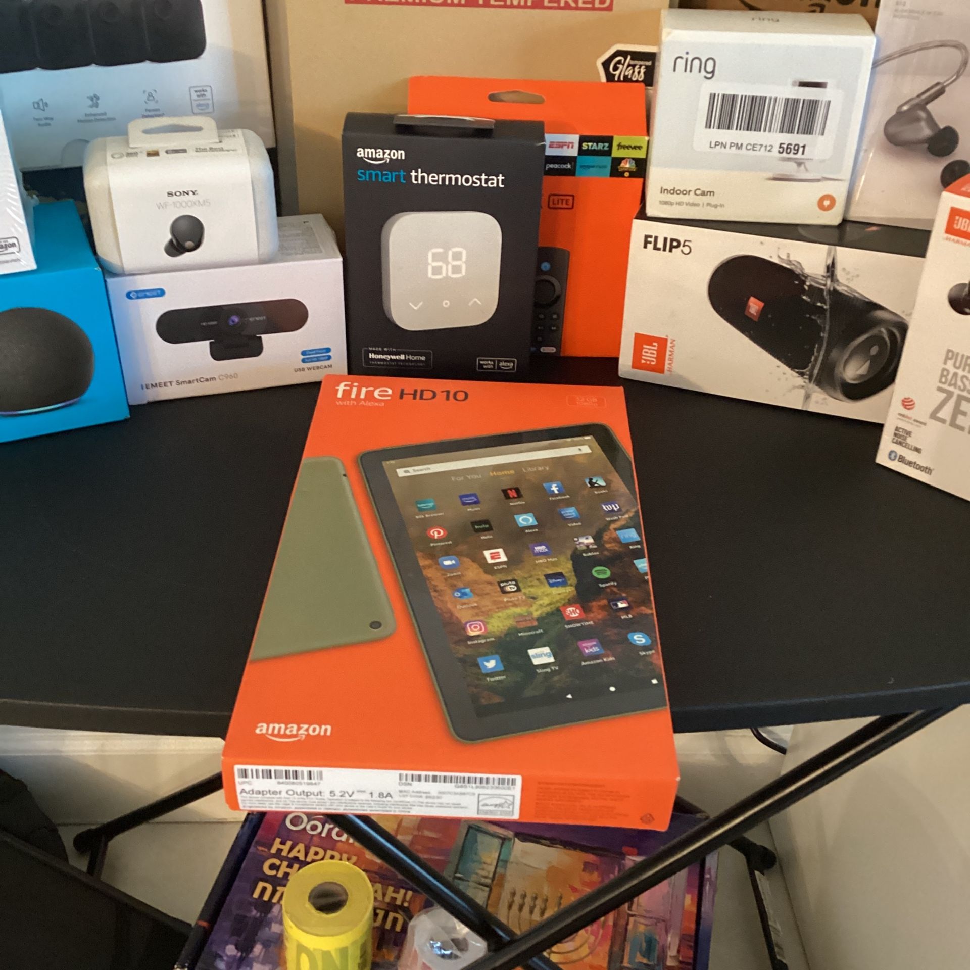Tablet Amazon Fire HD 10, hecha para relajarse, vibrante pantalla Full HD
